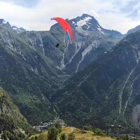 Avec Jardin Et Garage Apartment *