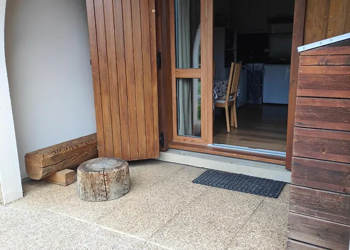 Avec Jardin Et Garage Апартаменты