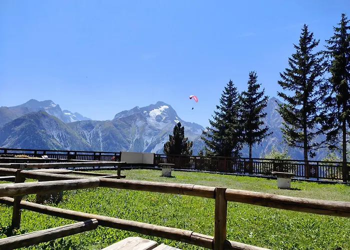 Avec Jardin Et Garage